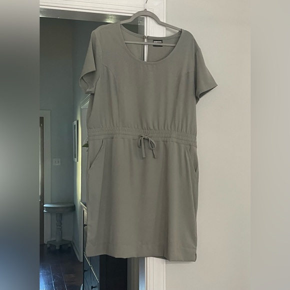 32 Degrees Cool Ladies' Twill Dress. NWOT - Picture 3 of 3